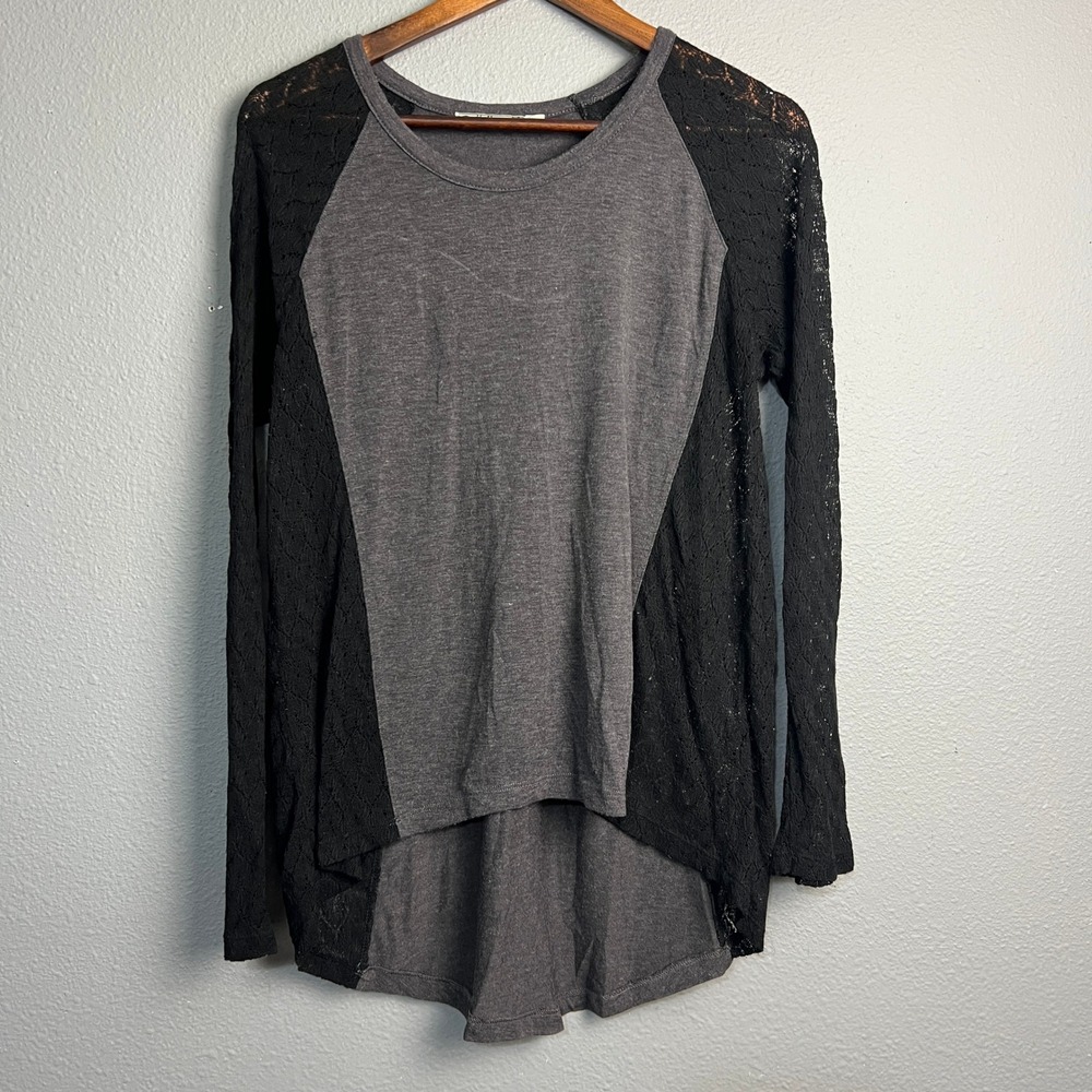Chloe K Gray & Black Lace Long Sleeve High‎ Low Whimsigoth Top Women's Size L